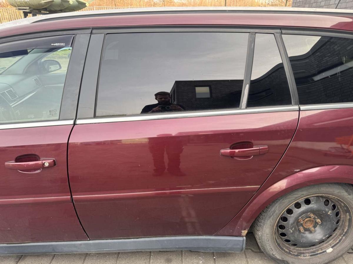 Opel Vectra C original T&uuml;r hinten links Z594 Rubinrot Kombi Caravan Rohbau Bj.2005